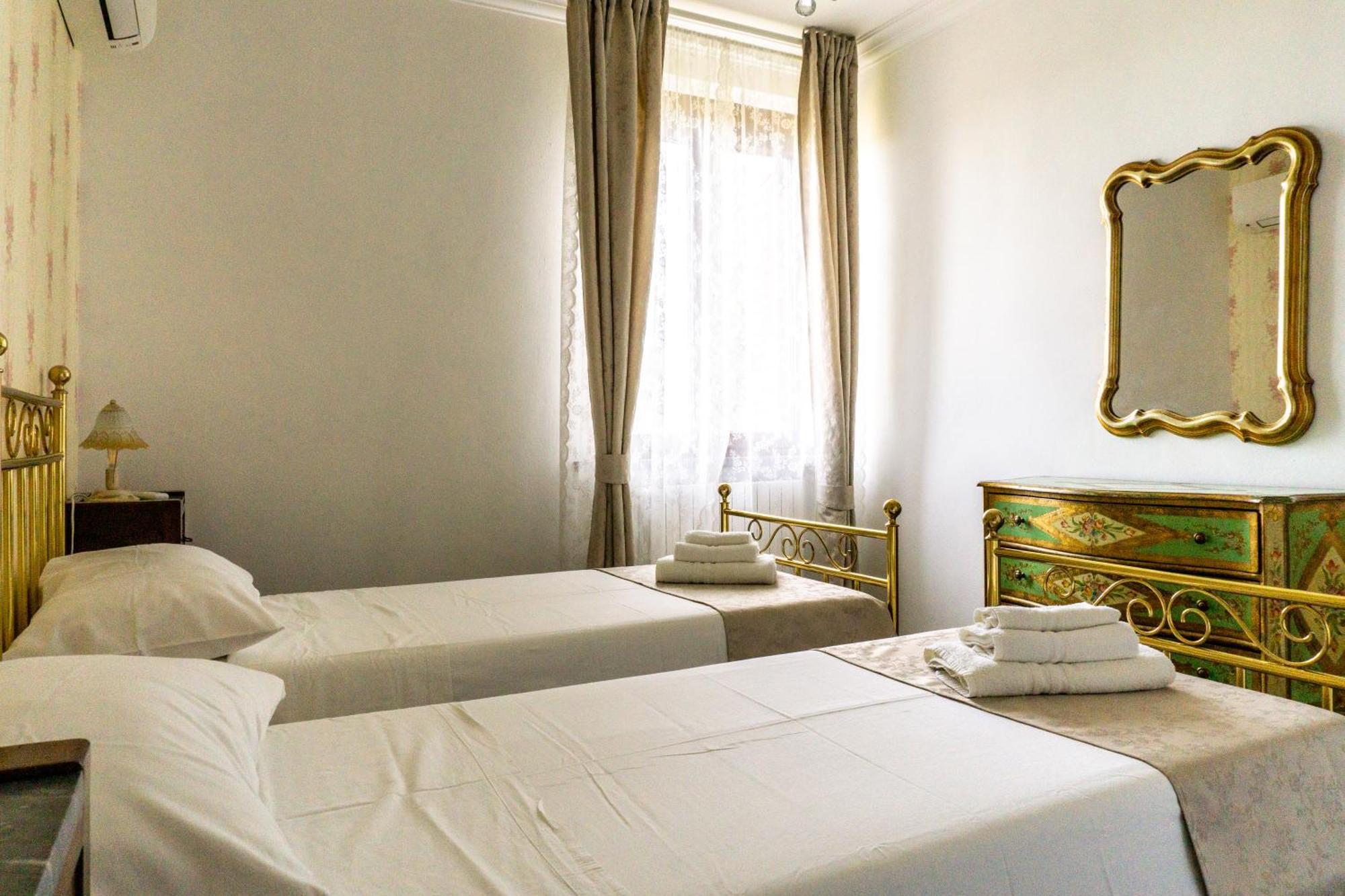 Villa Nerone B&B Lorenzana Kültér fotó